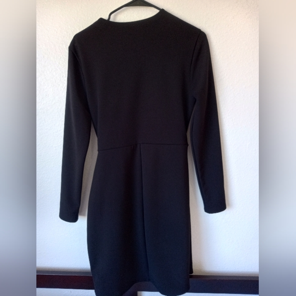 Elegant Black Wrap Dress,Size M - Picture 12 of 13